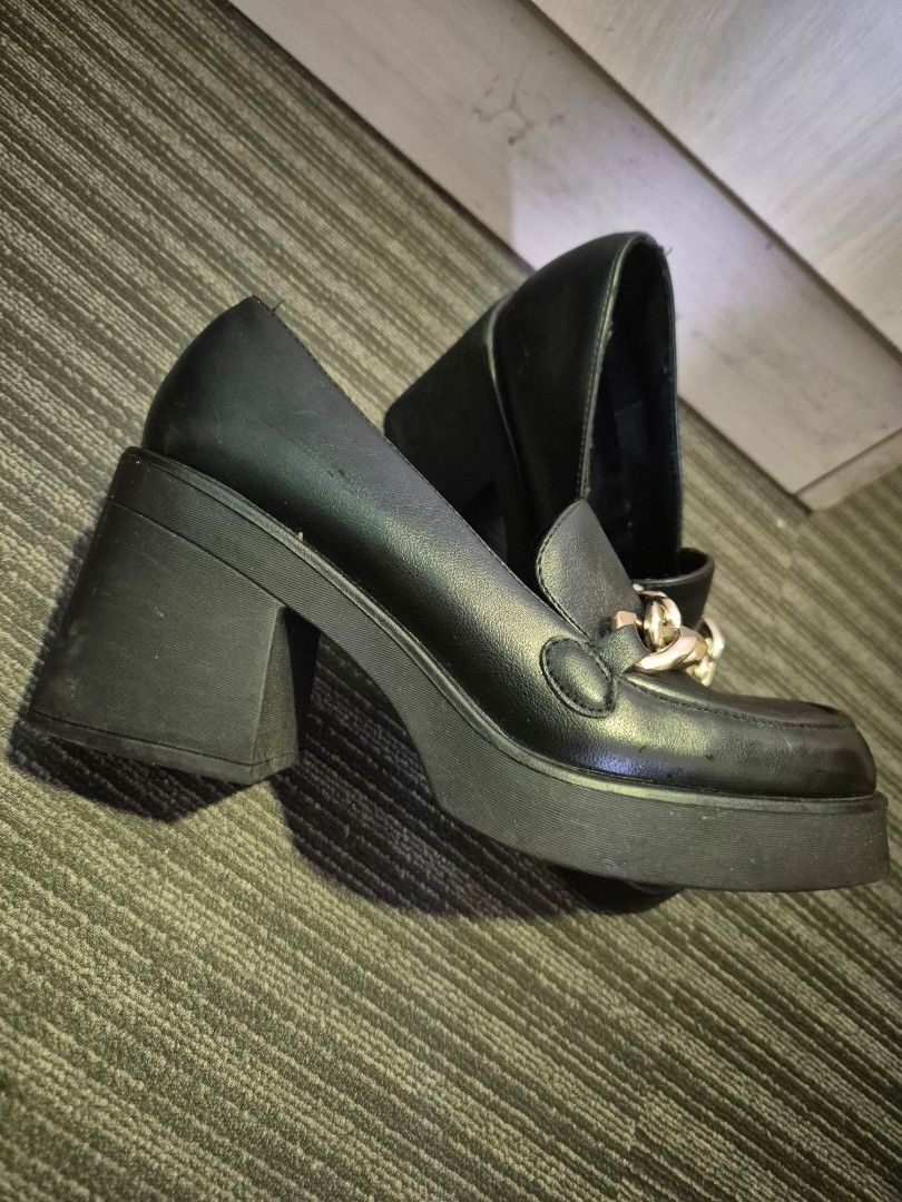 Call It Spring Black Chain Platform Loafers Size US 7.5 (Category: Loafers) located in Makati City. Submitted by beautiful_jj (Listing ID 1468532032, Image 2). Description: - Brand: Call It Spring - Style: Black loafers with chunky platform heels and lug soles - Accent: Chic gold chain link hardware across the front - Comfort: Padded footbed with sustainable B.E.D Foam vegan construction - Size: US 7.5 / EUR 38 / UK 5 - Condition: Slip-on design,