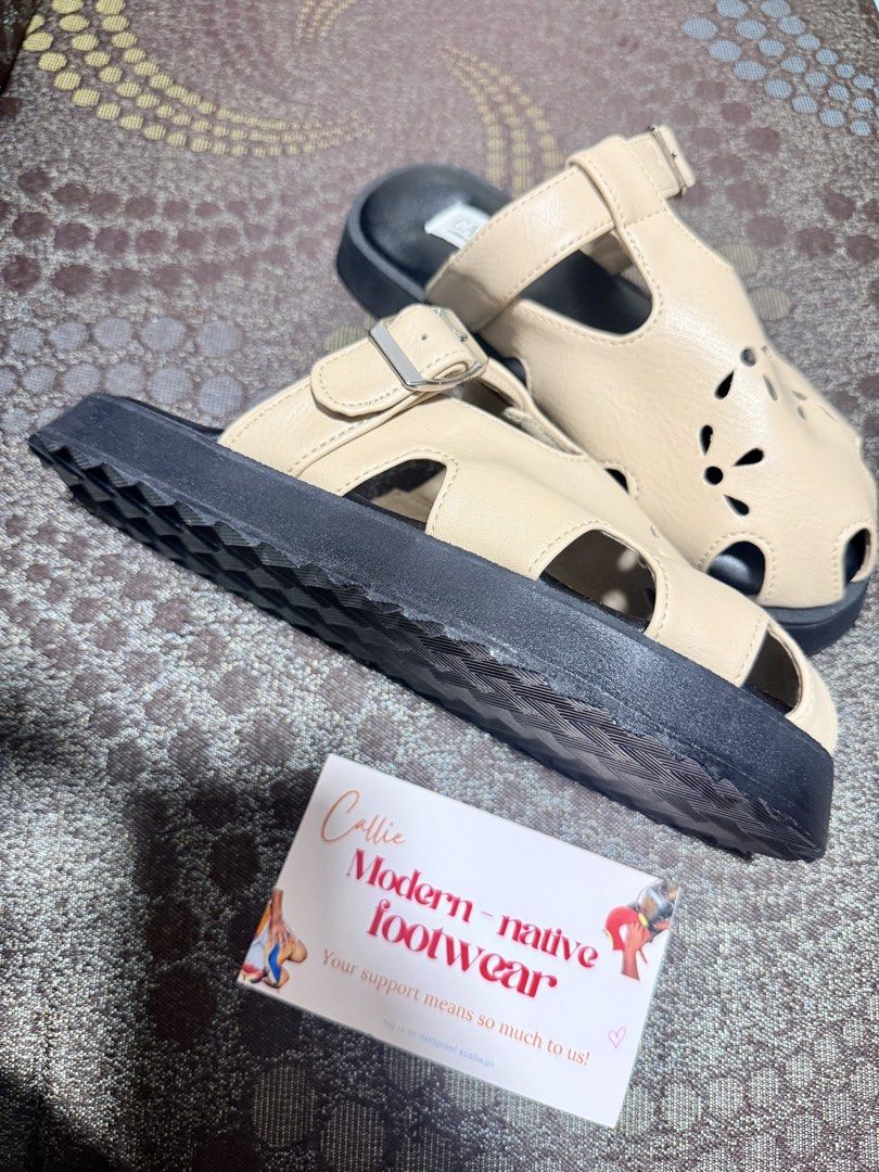 Callie Sandals (Category: Flats & Sandals) located in Mandaluyong City. Submitted by desandkalix (Listing ID 1468556712, Image 2). Description: .