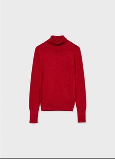 (Category: ) located in . Submitted by ninaswardrobe (Listing ID 1468590074, Image 1). Description: .