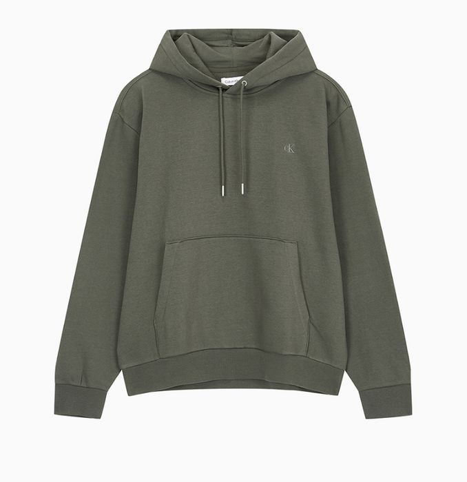 Calvin klein achieve hoodie (Category: Hoodies) located in Bulacan. Submitted by OG_Domsthrift (Listing ID 1468598944, Image 1). Description: Small on tag Best fit medium No issue Color rate9.8/10 Dm for actual photos .