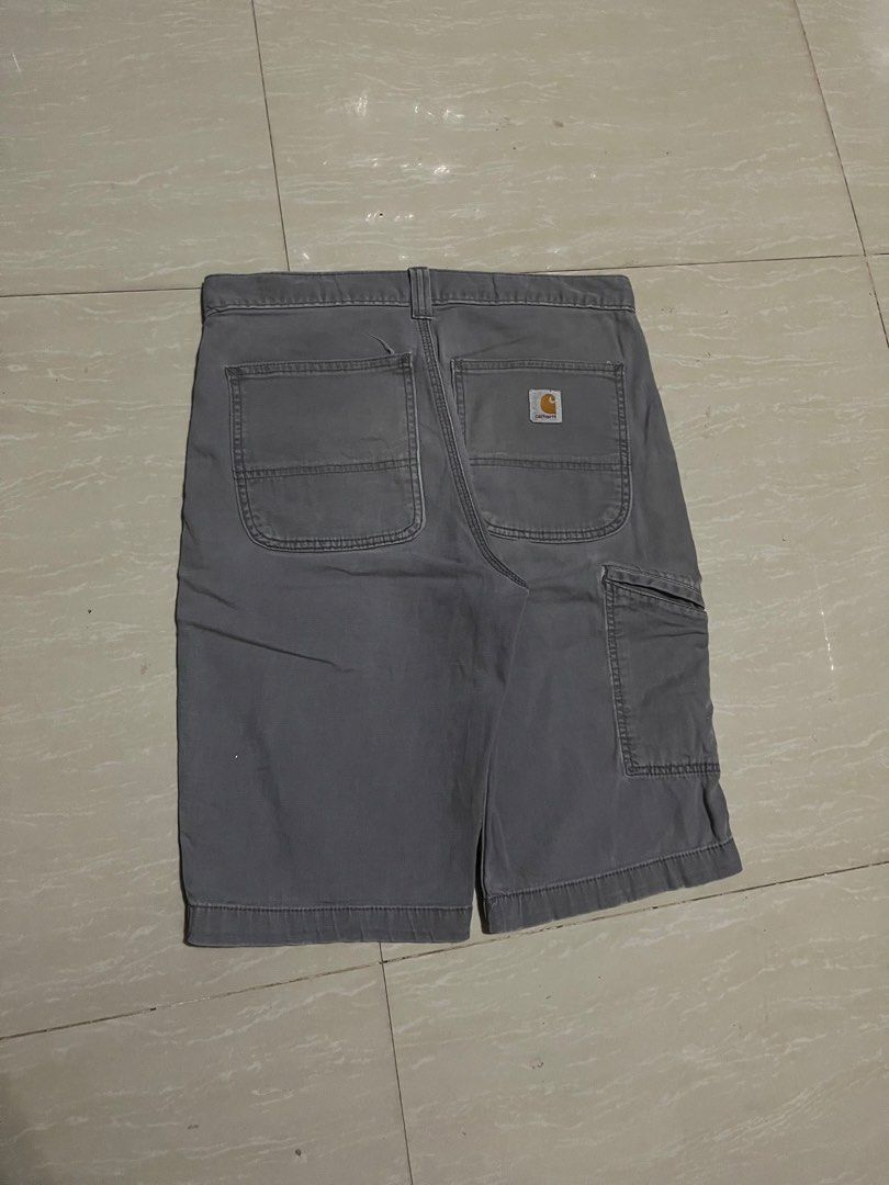 CARHARTT CARGO UTILITY RELAXED FIT SHORT (Category: Shorts) located in Manila. Submitted by thrift2lifestyle (Listing ID 1468605217, Image 1). Description: CARHARTT CARGO UTILITY RELAXED FIT EXCELLENT CONDITION W32 L23 L.O10 ISSUE: MINIMAL SCRATCH 650.