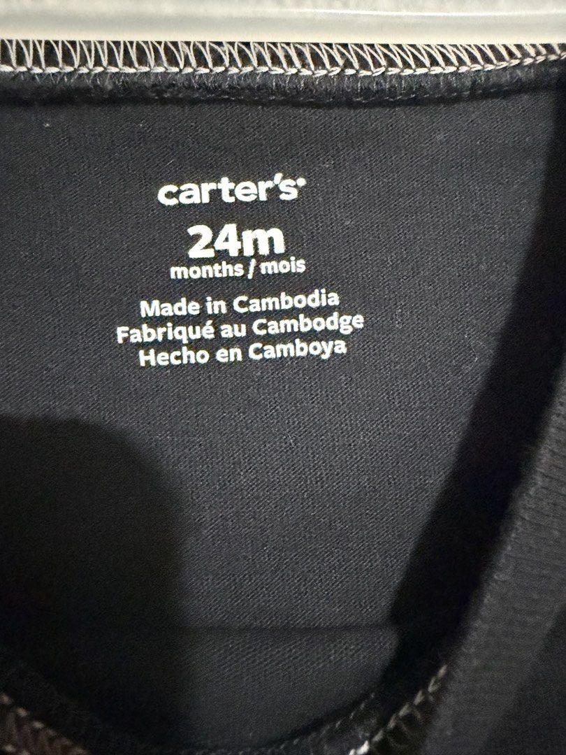 Carter’s Halloween long sleeves (Category: Babies & Kids Fashion) located in Dasmarinas. Submitted by elizmaebau68309 (Listing ID 1468629414, Image 2). Description: Carter’s Glow-in-the-Dark Skeleton and Candy Long-Sleeve T-Shirt for toddlers 2T Like new condition .