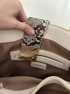 (Category: ) located in . Submitted by irish_closet (Listing ID 1468548012, Image 1). Description: .