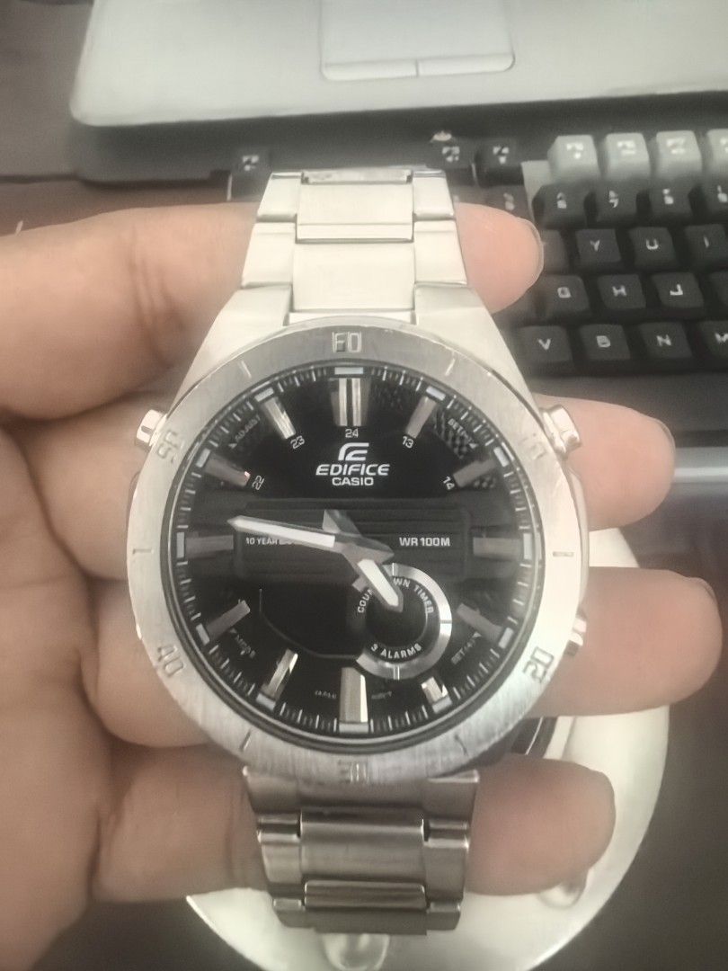 casio edifice (Category: Jewelry) located in Cavite. Submitted by tobibrat (Listing ID 1468583158, Image 2). Description: casio edifice original model ERA-110 inclusion/tincan/extra links no issue. some hairline small scratches during use 5k firm pick up only pascam dos gentri cavite.