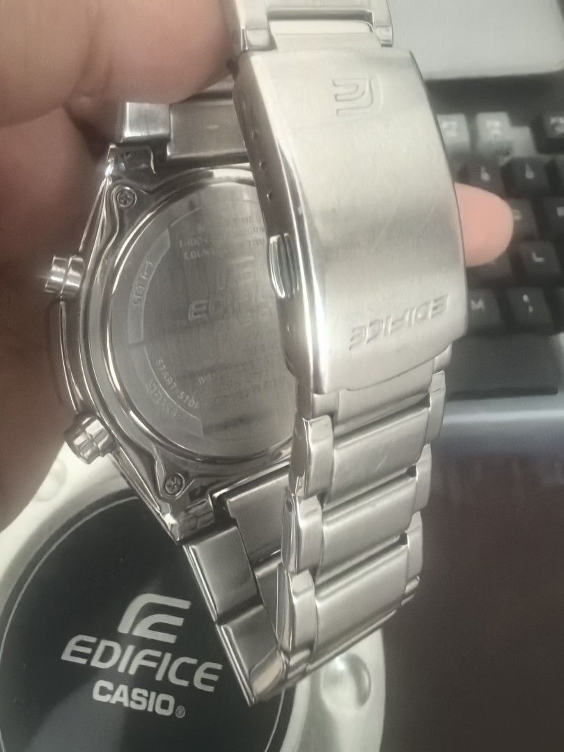 casio edifice (Category: Jewelry) located in Cavite. Submitted by tobibrat (Listing ID 1468583158, Image 3). Description: casio edifice original model ERA-110 inclusion/tincan/extra links no issue. some hairline small scratches during use 5k firm pick up only pascam dos gentri cavite.