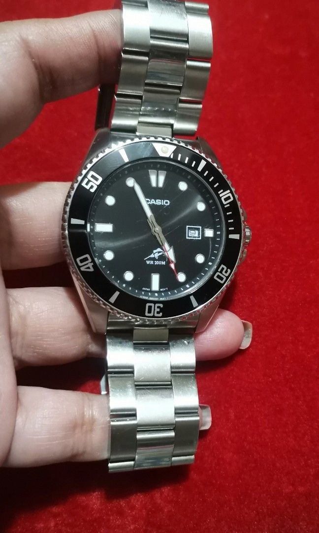 Casio Men's Watch (Category: Men's Watches) located in Pasig City. Submitted by aillegra (Listing ID 1468598999, Image 1). Description: Rush sale CASIO watch Men's Casio watch Working condition 2nd pic, size reference.