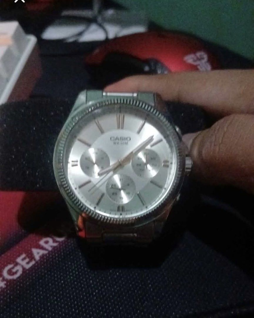 Casio WR 50M (Category: Men's Watches) located in Caloocan City. Submitted by aikee__ (Listing ID 1468599315, Image 2). Description: - Good as new - With extra links - With box (slightly damaged) - Negotiable price.