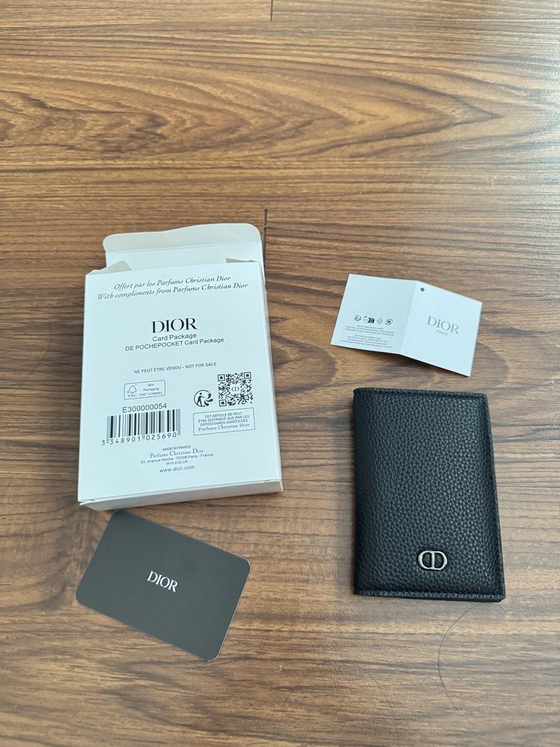 CD card holder (Category: Wallets & Card holders) located in Rizal. Submitted by thrifty.mom (Listing ID 1468619680, Image 1). Description: Unused G W P card holder Comes with box .