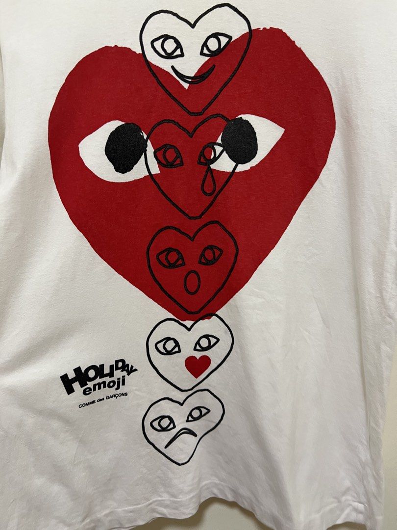 CDG Play White Multi Logo Design Shirt (Category: Luxury Apparel) located in Manila. Submitted by thriftpoint99 (Listing ID 1468690005, Image 3). Description: 20x28 Issue cut washtag only Excellent condition.