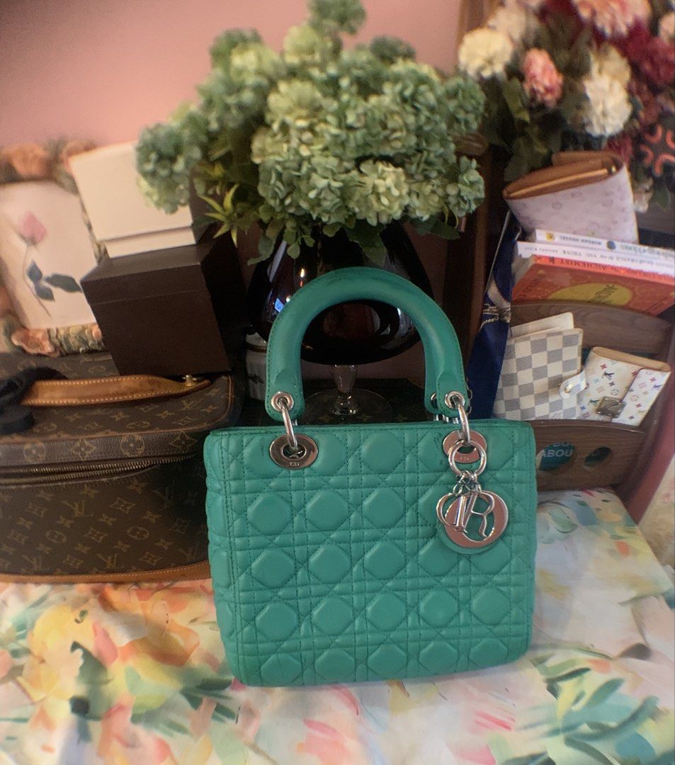 CDIOR lady bag (Category: Luxury Apparel) located in Tagum. Submitted by 80bagsph.cemene08 (Listing ID 1468707046, Image 1). Description: CDIOR lady bag Ha d to find From selection item Clean&sanitized Ready to use.