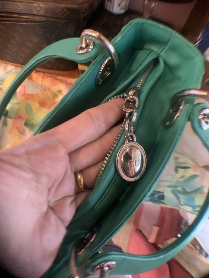 CDIOR lady bag (Category: Luxury Apparel) located in Tagum. Submitted by 80bagsph.cemene08 (Listing ID 1468707046, Image 3). Description: CDIOR lady bag Ha d to find From selection item Clean&sanitized Ready to use.