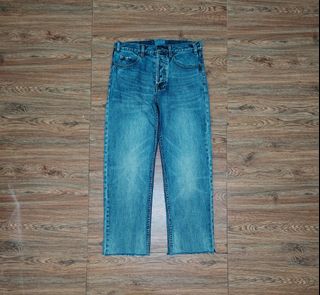 (Category: ) located in . Submitted by espesyaloffer (Listing ID 1468711704, Image 1). Description: .