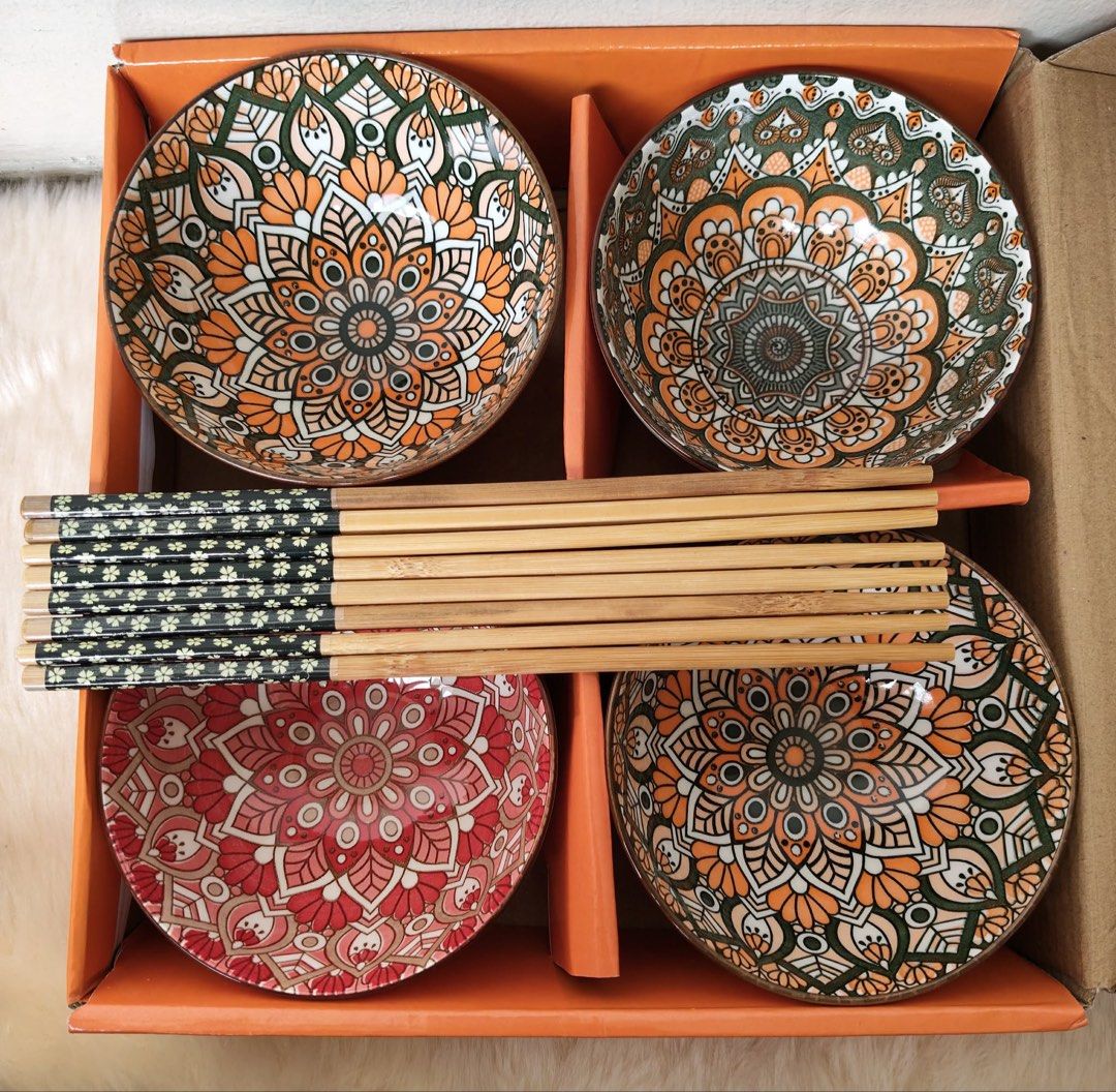 Ceramic 4-pc bowls with 8-pc chopsticks (Category: Dinnerware & Cutlery) located in Quezon City. Submitted by docshop.orig (Listing ID 1468574001, Image 3). Description: 🌺 perfect gift this holiday season🌟.