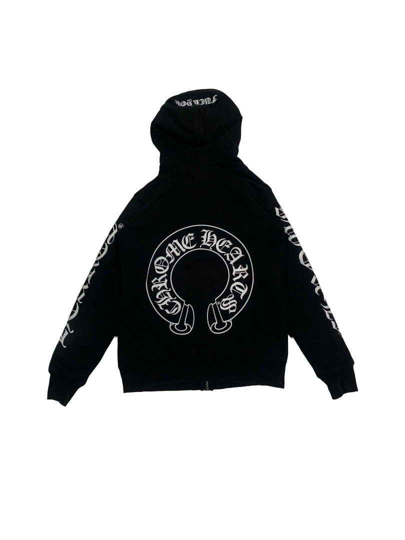CH Thermal Hoodie w Sleeve Script (Category: Hoodies) located in Dipolog. Submitted by ethrifttt (Listing ID 1468679151, Image 1). Description: CH Thermal Hoodie w Sleeve Script 18.5 x 24.5 excellent condition, missing lace.