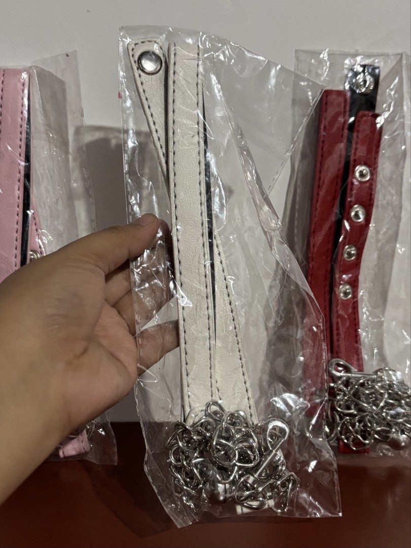 Chain Collars/Leashes in Pink, White, & Red (Category: Homes & Other Pet Accessories) located in Cavite. Submitted by nanangonlineshop (Listing ID 1468594757, Image 3). Description: 📌 Chain Collars/Leashes in Pink, White, & Red 🏷️ P10 each ✅ Collar Size Only: 17” (adjustable) ✅ Available: ✔️ 12 pcs. Red ✔️ 14 pcs. White ✔️ 8 pcs. Pink ⚠️ POLICY: ❌ NO COD ✅ AS IS, WHERE IS ✅ FIRST PAY BASIS ✅ MINE NOW, PAY NOW ✅ 3-DAYS HOLD ONLY. UNPAID RESERVAT