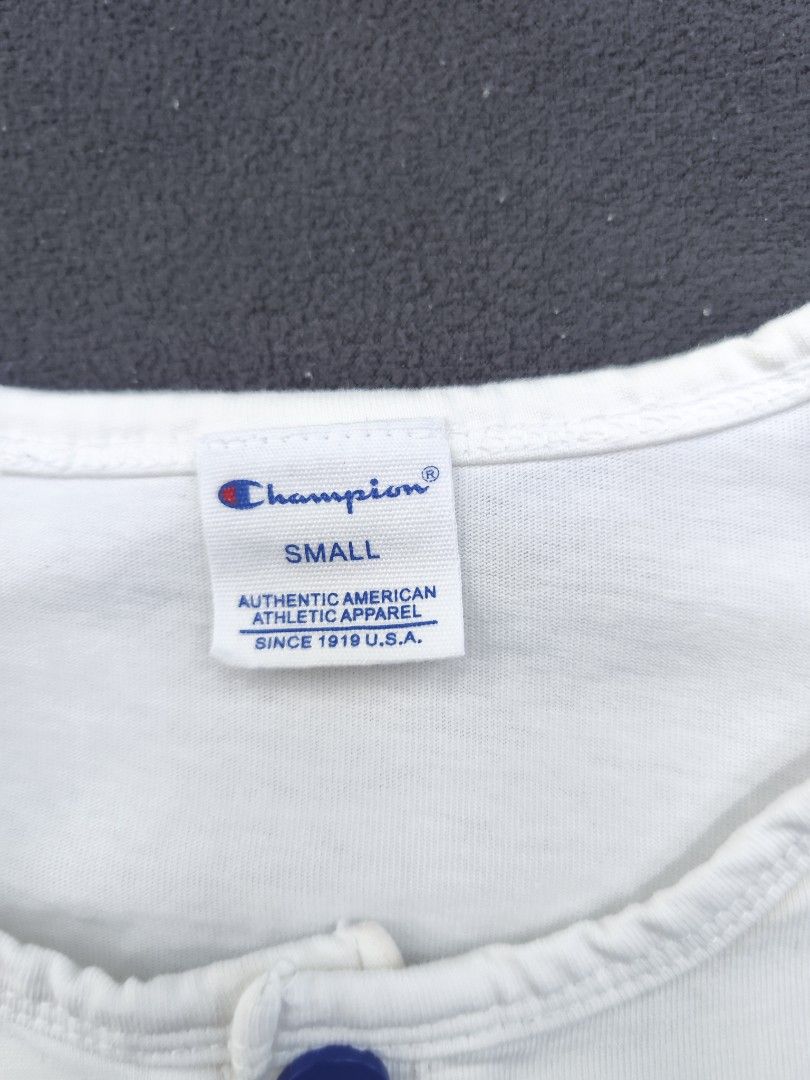 Champion Long sleeve White Tee (Category: Tshirts & Polo Shirts ) located in Bulacan. Submitted by emilj23 (Listing ID 1468521689, Image 3). Description: Champion Long sleeve White Tee Size S on tag L 24 W 19.5 Condition 9/10 Color rate 9/10 Issue Minimal Stain.