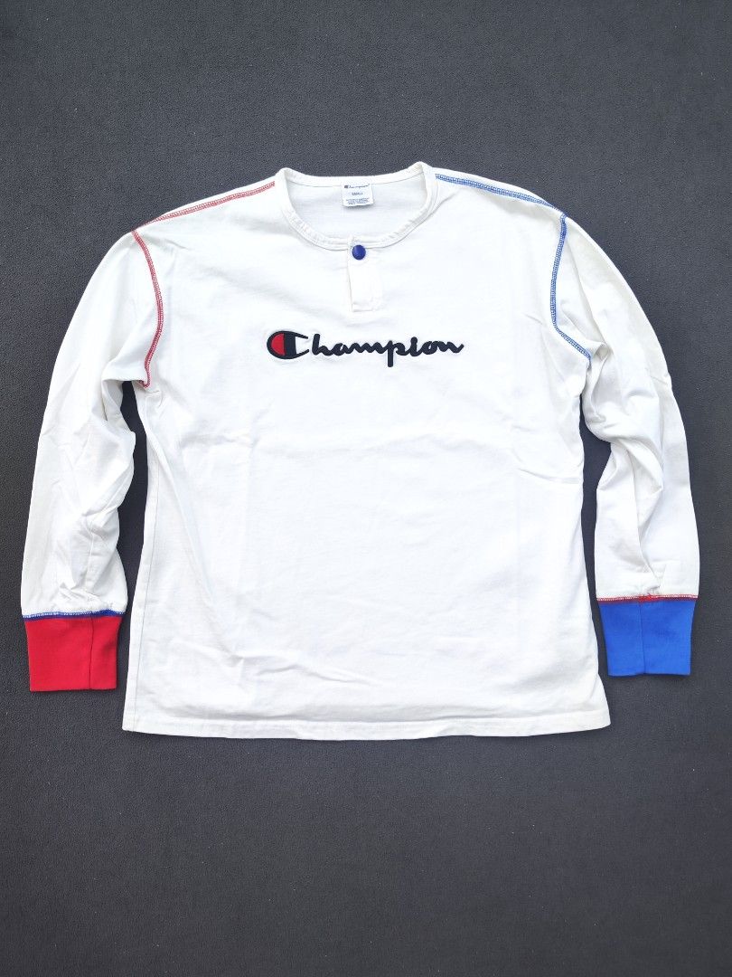 Champion Long sleeve White Tee (Category: Tshirts & Polo Shirts ) located in Bulacan. Submitted by emilj23 (Listing ID 1468521689, Image 1). Description: Champion Long sleeve White Tee Size S on tag L 24 W 19.5 Condition 9/10 Color rate 9/10 Issue Minimal Stain.
