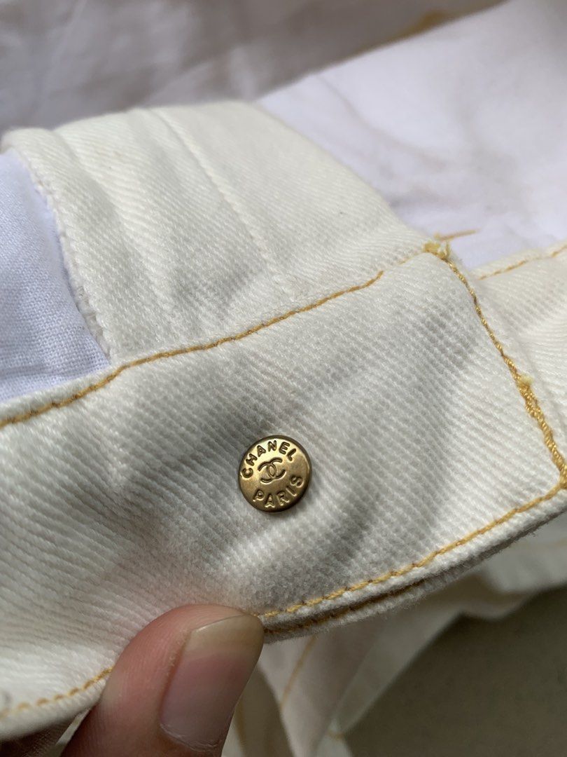 Chanel denim (Category: Shorts) located in Cotabato. Submitted by clarence0918 (Listing ID 1468656492, Image 3). Description: Size 28 Excellent condition No issue 10/10 color rate need wash.