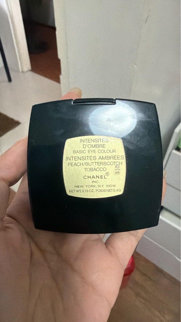Chanel eyeshadow (Category: Makeup) located in Manila. Submitted by prelovedtin.1016 (Listing ID 1468527507, Image 3). Description: Used once! Basic eye color. Nawala yung brush. 🥹 Srp is 4k+ Important terms: No return no exchange. Please research the item and make sure it’s right for you before buying it. Every item listed is 100% authentic - I strictly do not deal in fake or counterfeit product. .