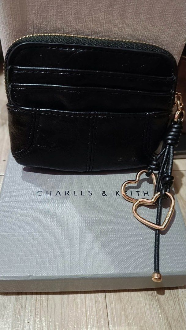 Charles & Keith Ciara Wallet (Category: Wallets & Card holders) located in Cavite. Submitted by littlesweetshop (Listing ID 1468620688, Image 2). Description: Preloved Mop gcash + sF.
