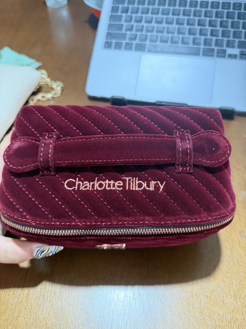 charlotte tilbury makeup bag (Category: Makeup) located in Quezon City. Submitted by frappiechin0 (Listing ID 1468681224, Image 1). Description: .