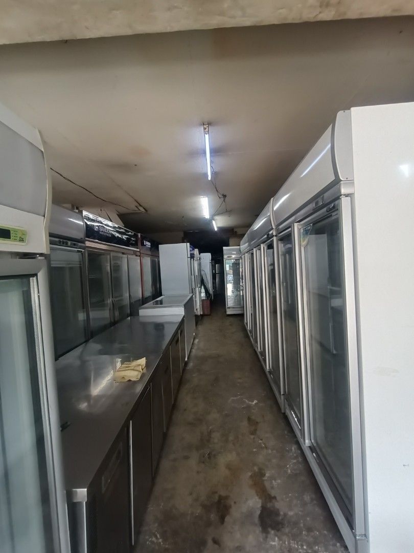 Chiller 3door (Category: Other Home Appliances) located in Manila. Submitted by luckywindow.aircon02 (Listing ID 1468510713, Image 2). Description: chiller Ruey shing glass door 3door or 2door available Unit details 👇🏽 - Store pull out second hand - Ruey shing brand - Inverter type - 220v - fast cooling - adjustable temp - functionable led light with switch on & off - also with wheels gulong - plug & ready to use - No history of repair - All in
