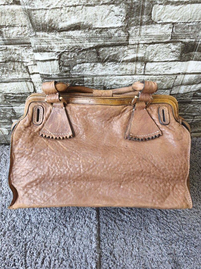 Chloe Elvire Bag (Category: Luxury Bags & Wallets) located in Taytay. Submitted by rgun28 (Listing ID 1468563015, Image 3). Description: 🍀 CHLOE ELVIRE SATCHEL BAG🍀 💯% guaranteed original 𝐂𝐨𝐧𝐝𝐢𝐭𝐢𝐨𝐧: In good used condition/ Rank AB. Signs of wear, rubs only..See photos to appreciate.. Money back guaranteed if proven fake by Entrupy. As is where is..NO RETURN!! NO EXCHANGE!! 🔸Before purchasing, please refer to the images for the exact 