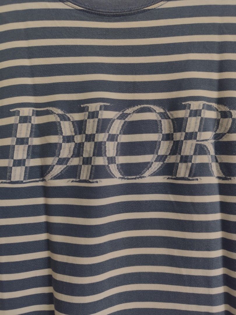 Christian Dior (Category: Formal Shirts) located in Kabacan. Submitted by thriftpingts (Listing ID 1468511219, Image 3). Description: Christian Dior shirt (L on tag) Condition: 9.8/10 Color rate : 9.8/10 W: 21 L: 29 Washtags: ✅ Issue: X.