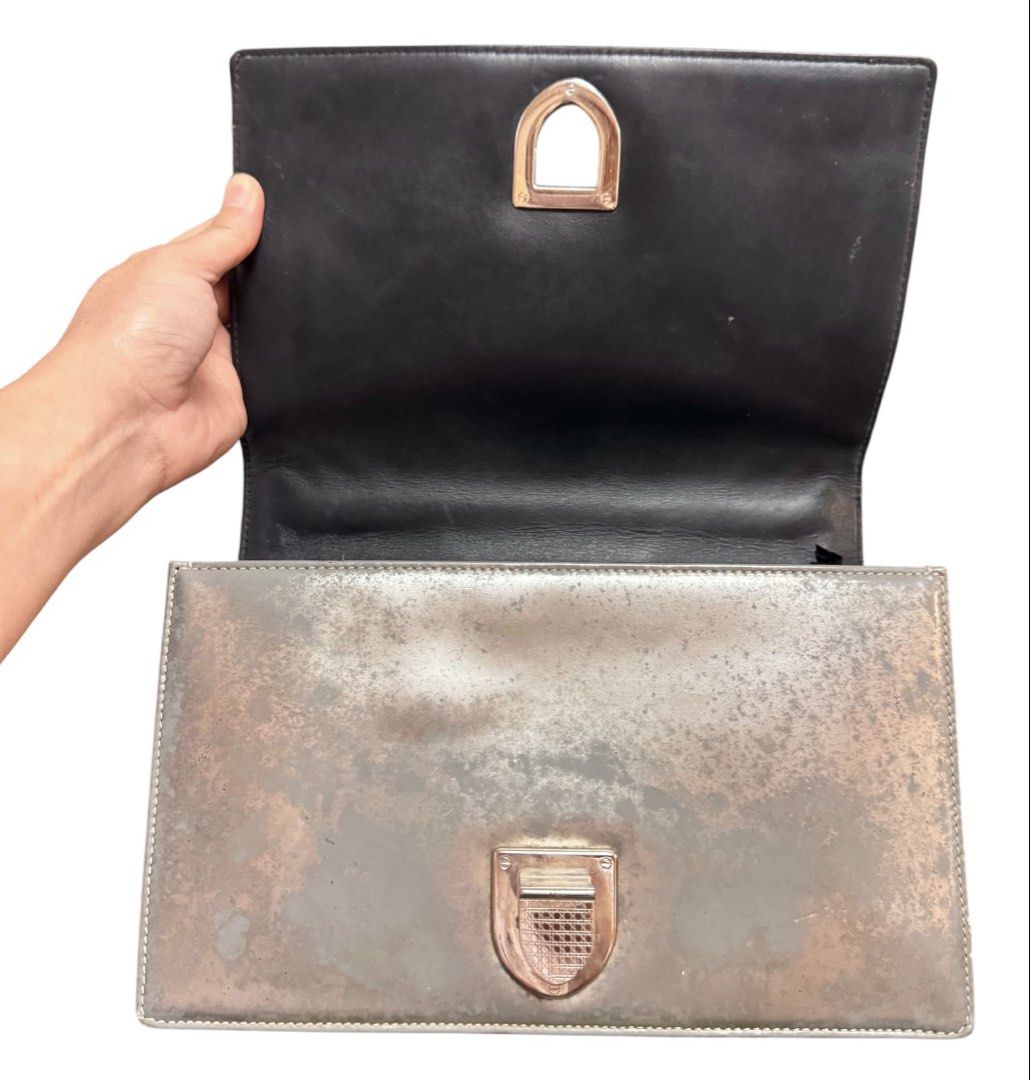 Christian Dior Diorama Shoulder Bag (Category: Shoulder Bags) located in Baguio. Submitted by pwz-eshop (Listing ID 1468566734, Image 3). Description: • Up for Grabs!! • Guaranteed Authentic!! • Flaws: Silver coating has been washed out. Cracks on handles. Tiny crack underneath flap. Rubs on corners. (please see photos) • BRAND: Christian Dior. • DIMENSIONS: length 9.75", height 6", width 2.5", handle drop: 20.5". • SERIAL NUMBER: 09-B0-1135. • C