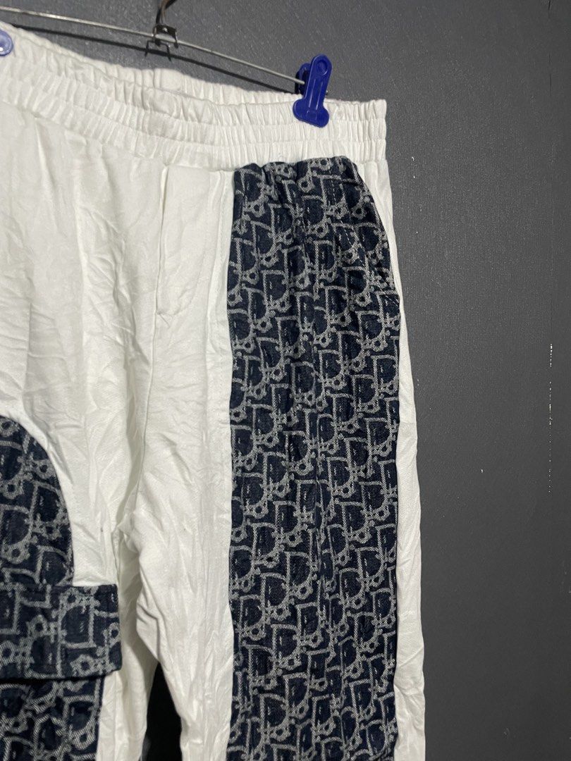 Christian Dior Knee-Monogram Sweatpants (Category: Luxury Apparel) located in Manila. Submitted by claii_collection (Listing ID 1468532147, Image 2). Description: Christian Dior Knee-Monogram Sweatpants - 30-36x34 - Excellent Condition - Christian Dior Waist Tags.