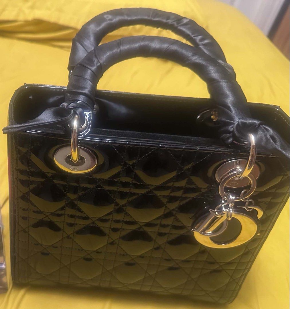 Christian Dior Lady dior medium (Category: Shoulder Bags) located in Quezon City. Submitted by sheecris (Listing ID 1468290642, Image 2). Description: Good as new!! Bought at Solaire last 2023. Complete package: receipt, dustbag, box. Negotiable.
