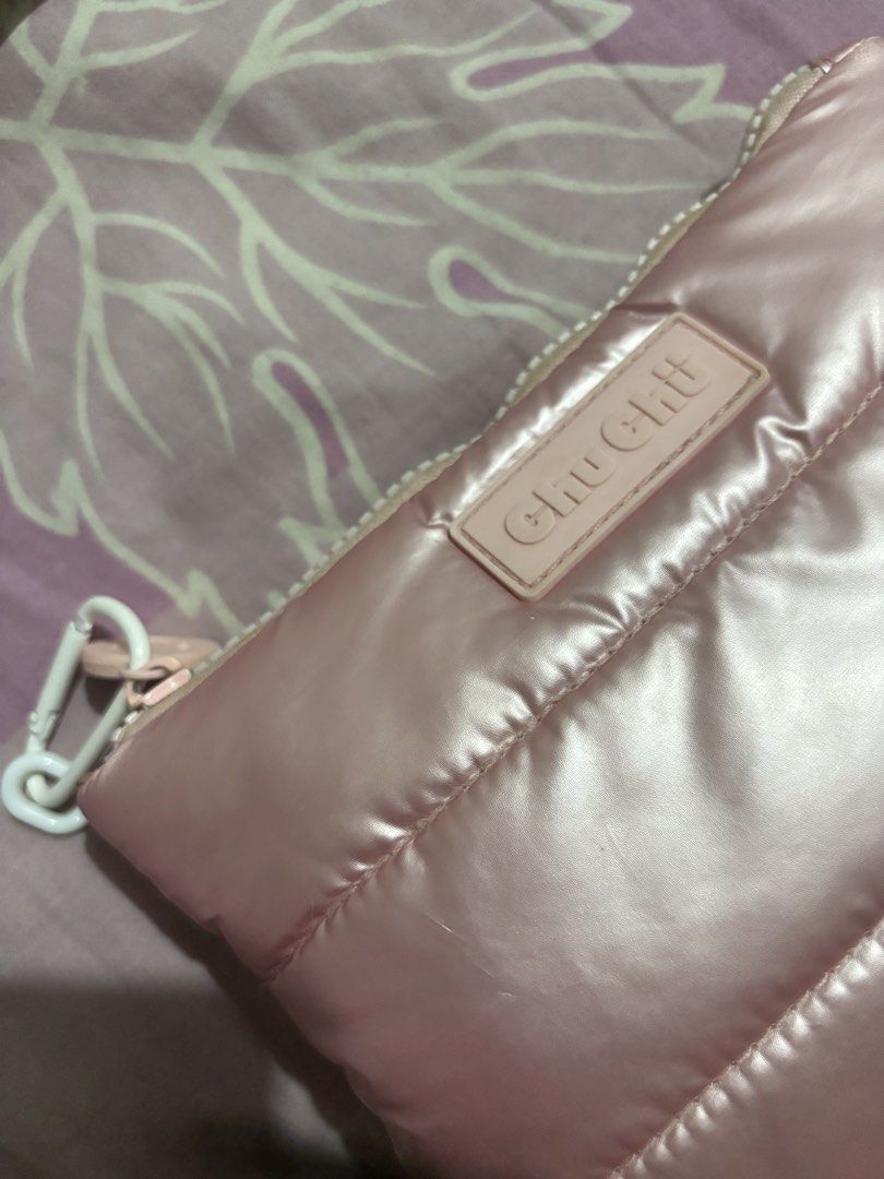 chuchu pink make up pouch (Category: Accessory Holder, Box & Organizers) located in Manila. Submitted by iyahpreloved_ (Listing ID 1468660235, Image 3). Description: .