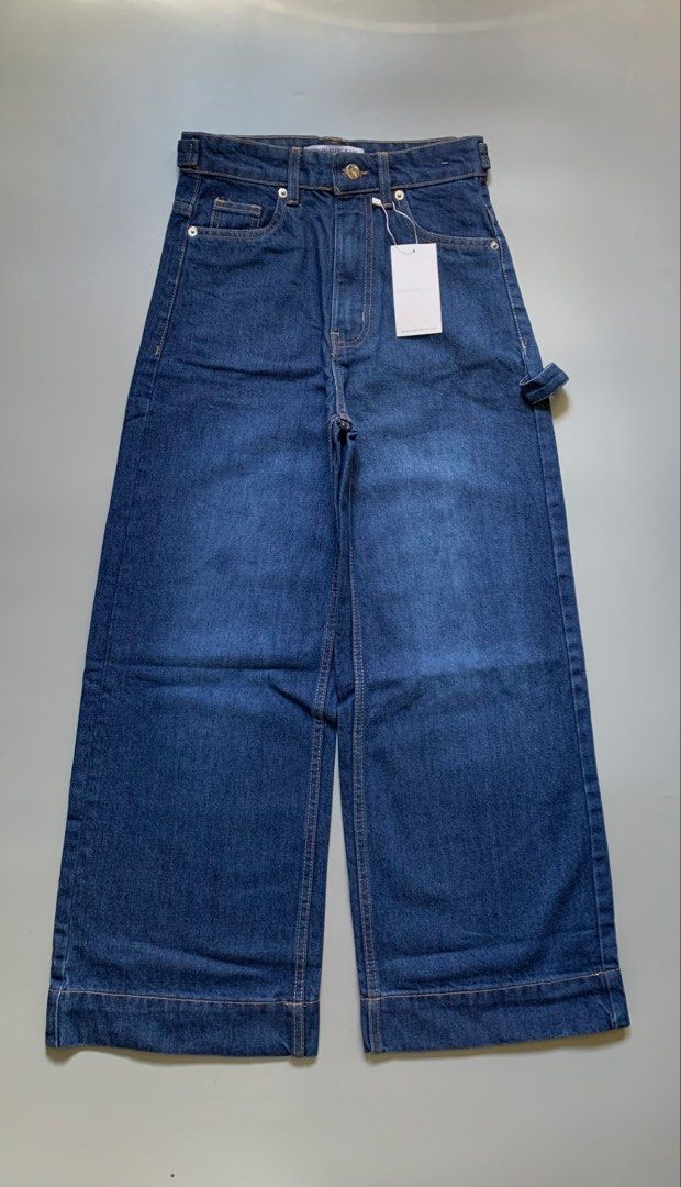 Ck Wideleg (Category: Other Bottoms) located in Manila. Submitted by swift_royalfox.18 (Listing ID 1468658931, Image 2). Description: Bdnew Complete All! Mall Pull Out!.