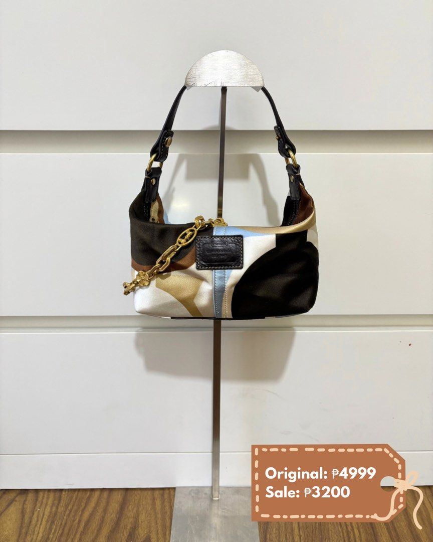 CLEARANCE SALE COACH BAG (Category: Luxury Bags & Wallets) located in Manila. Submitted by vintage.maem (Listing ID 1467480635, Image 3). Description: .