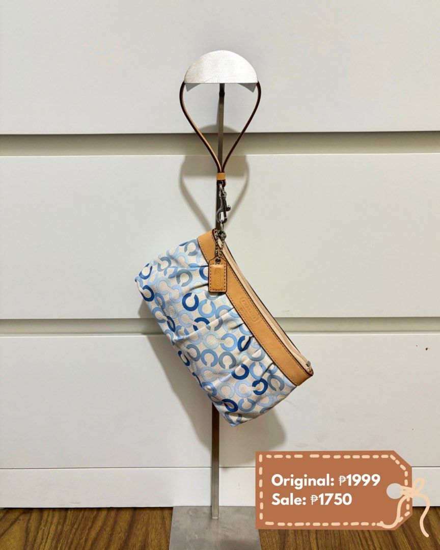CLEARANCE SALE COACH BAG (Category: Luxury Bags & Wallets) located in Manila. Submitted by vintage.maem (Listing ID 1467480635, Image 2). Description: .