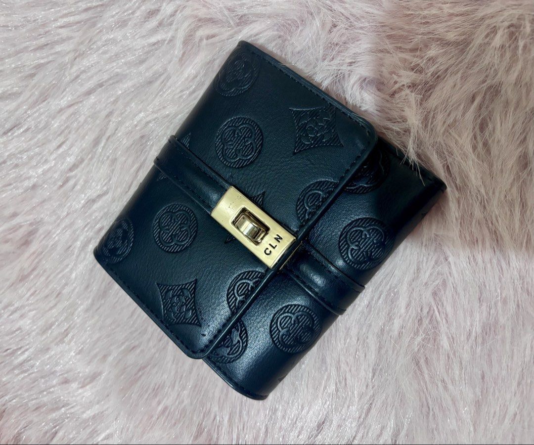 CLN Wallet (Category: Wallets & Card holders) located in Manila. Submitted by keyttttt_keyttttt (Listing ID 1468533854, Image 1). Description: Decluttering my personal collection! ✨ ✔️ Good as new ✔️ Seldom used ✔️ Still in great condition Perfect for everyday use or for anyone looking for a simple and stylish wallet without spending too much. .