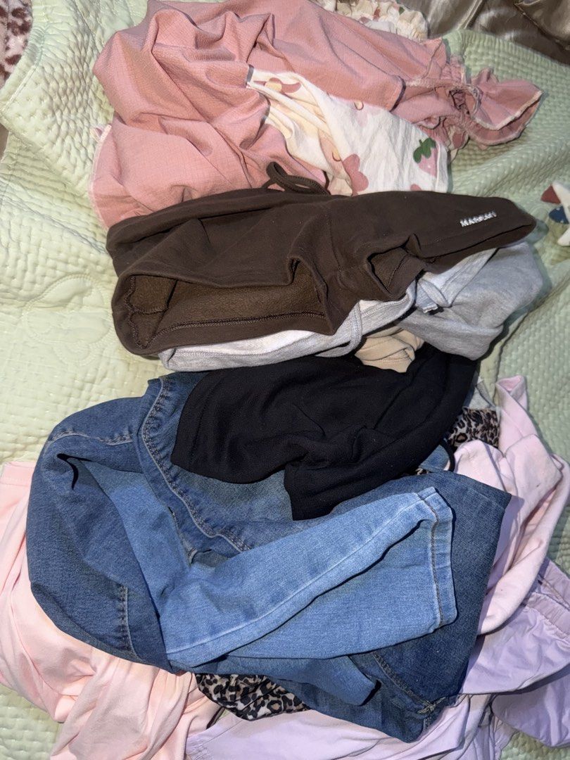 Clothes bundle!! (Category: Shorts) located in Singapore. Submitted by nicole2220 (Listing ID 1468630675, Image 2). Description: Size ranges from XS-M - Bundle of versatile everyday wear - 1 black short body con dress - 5 MABEAU lounge shorts (black, brown, grey, beige, pink) - 2 pairs of classic blue denim jeans - 2 sweet dresses (1 solid pink, 1 strawberry floral pattern) - 2 pairs of pajamas (pink, purple) - 2 skirts (grey, brown leopard) - As