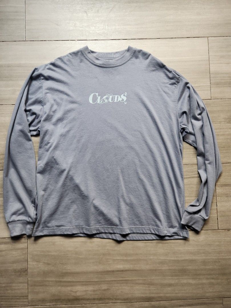 Clouds L/S Logo Shirt (Category: Tshirts & Polo Shirts ) located in Quezon City. Submitted by zero_two_seven (Listing ID 1468565125, Image 1). Description: - Brand: Clouds - Color: Gray - Size: L - 28.5 L x 24 W - Condition: 8/10 - Minimal Usage - Color may differ from the photos - Shipping fee is shouldered by the buyer.