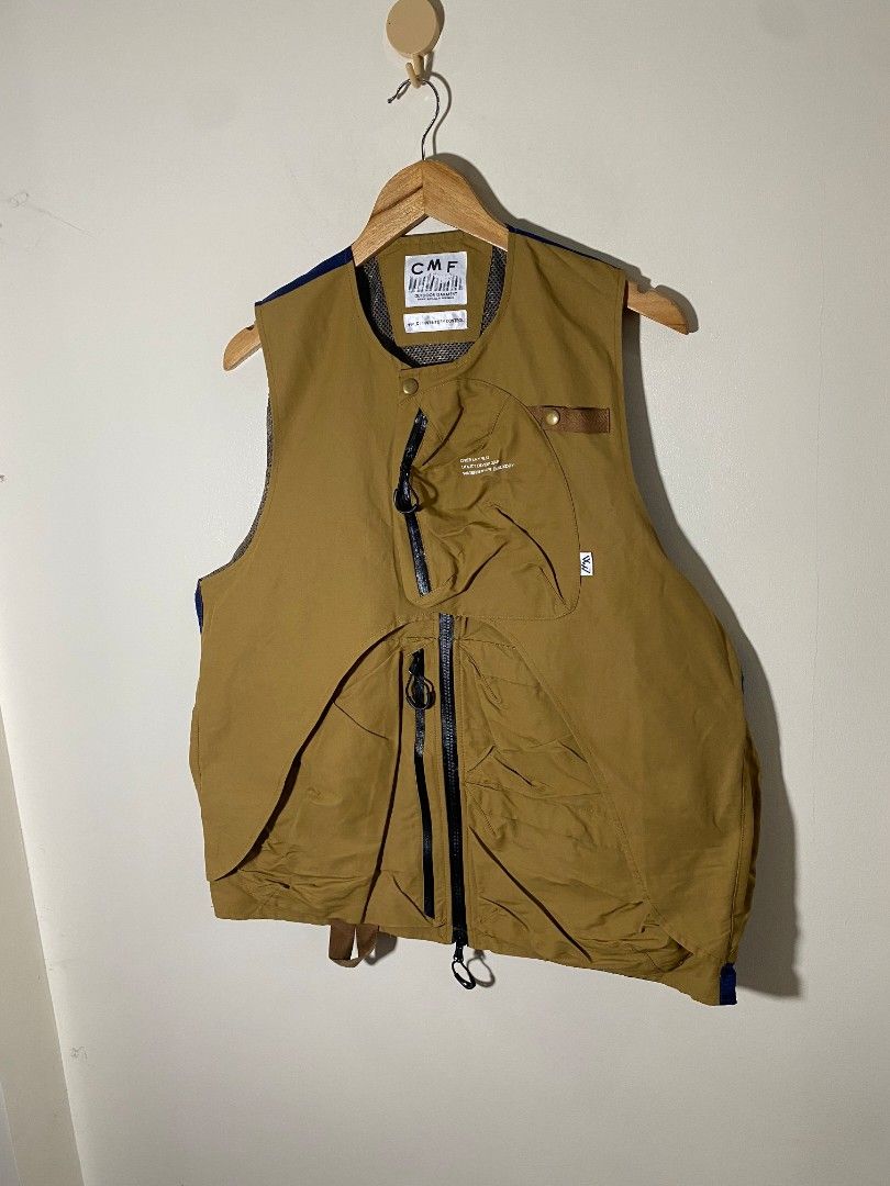 CMF Japan 🇯🇵 Overlay Vest - Large (Category: Vests) located in Abucay. Submitted by jamesnike21 (Listing ID 1468597192, Image 3). Description: 📌Comfy Outdoor Garments 📌like new condition 📌size large on tag 📌width 22 1/2' 📌length 27' 📌Slightly wrinkled due to storage 👍 📌The color of the product may differ from actual color depending on the type, condition of the display, surrounding light and other factors. 👍 📌For negotiations, send of