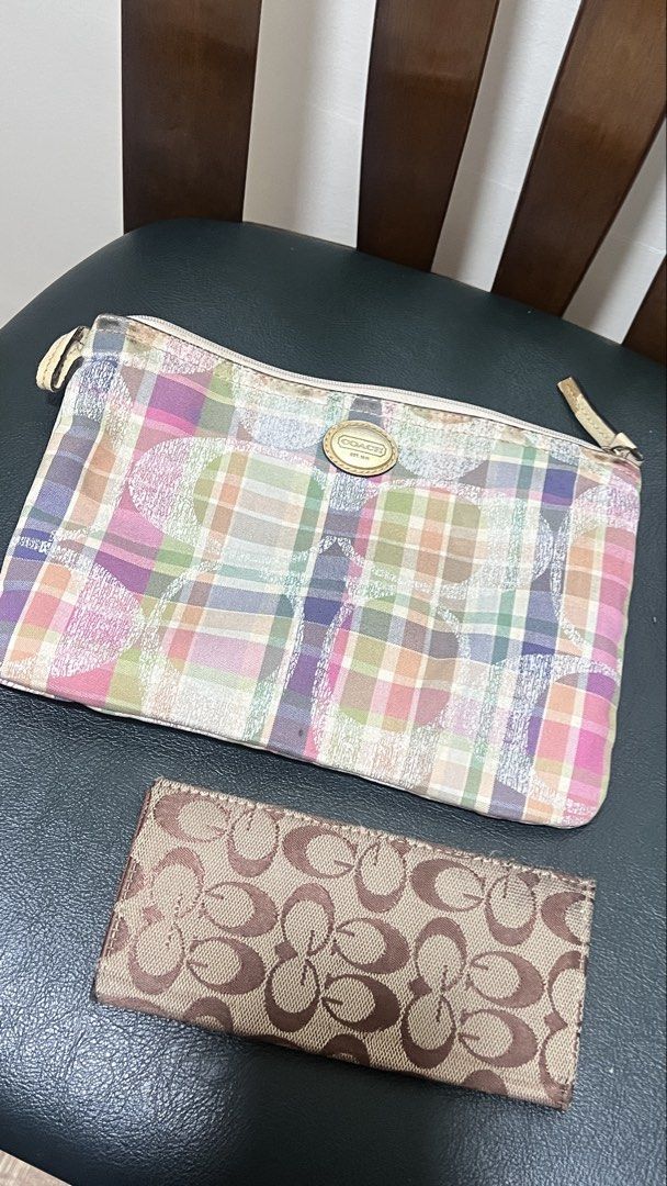 Coach Bags TAKE ALL ONLY (Category: Shoulder Bags) located in Tarlac. Submitted by lilynymphaea_ (Listing ID 1468558487, Image 2). Description: selling my coach bags with freebies !! rfs: decluttering (NEGOTIABLE PLS OFFER) COACH Demi Purse Magenta -8/10 body canvas - complete straps -complete og hang tag -with care instructions -main issue are cracked leather straps & the creed, canvas is still good -sign of usage COACH Coach Signature Embossed 
