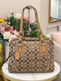 (Category: ) located in . Submitted by fristluxury888 (Listing ID 1468590702, Image 1). Description: .