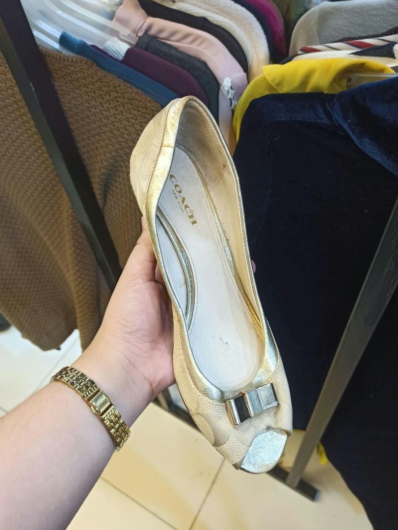 Coach cream & tan wedge heels (Category: Wedges) located in Quezon City. Submitted by annethriftsph (Listing ID 1468598957, Image 3). Description: with beige fabric and repeating beige C logo pattern, .