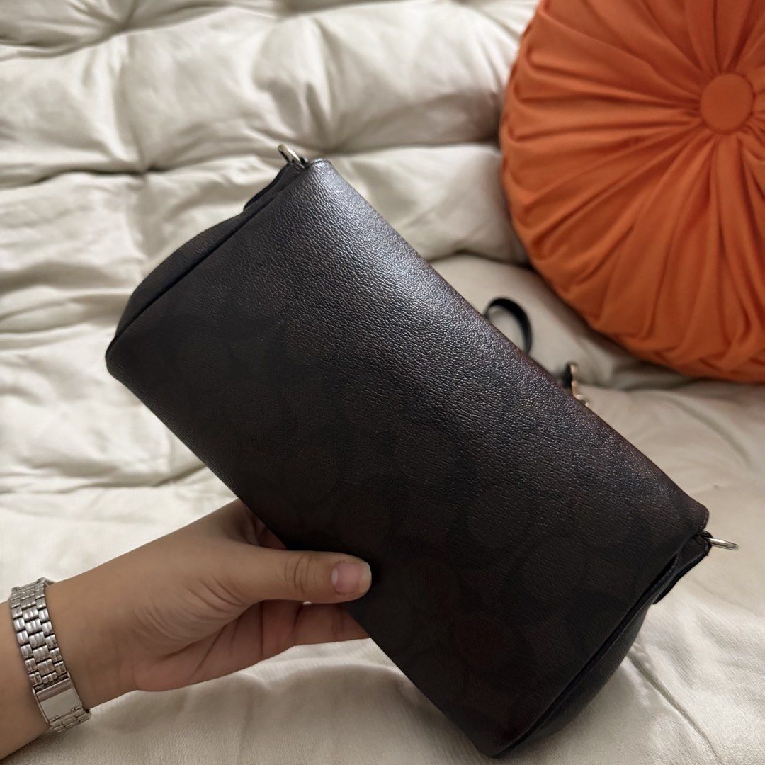 COACH MINI RUBY (Category: Luxury Bags & Wallets) located in Taguig. Submitted by angelicamae_012 (Listing ID 1468670184, Image 3). Description: With signs of use.