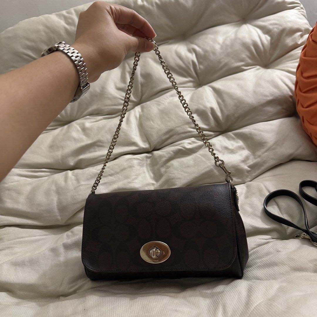 COACH MINI RUBY (Category: Luxury Bags & Wallets) located in Taguig. Submitted by angelicamae_012 (Listing ID 1468670184, Image 2). Description: With signs of use.