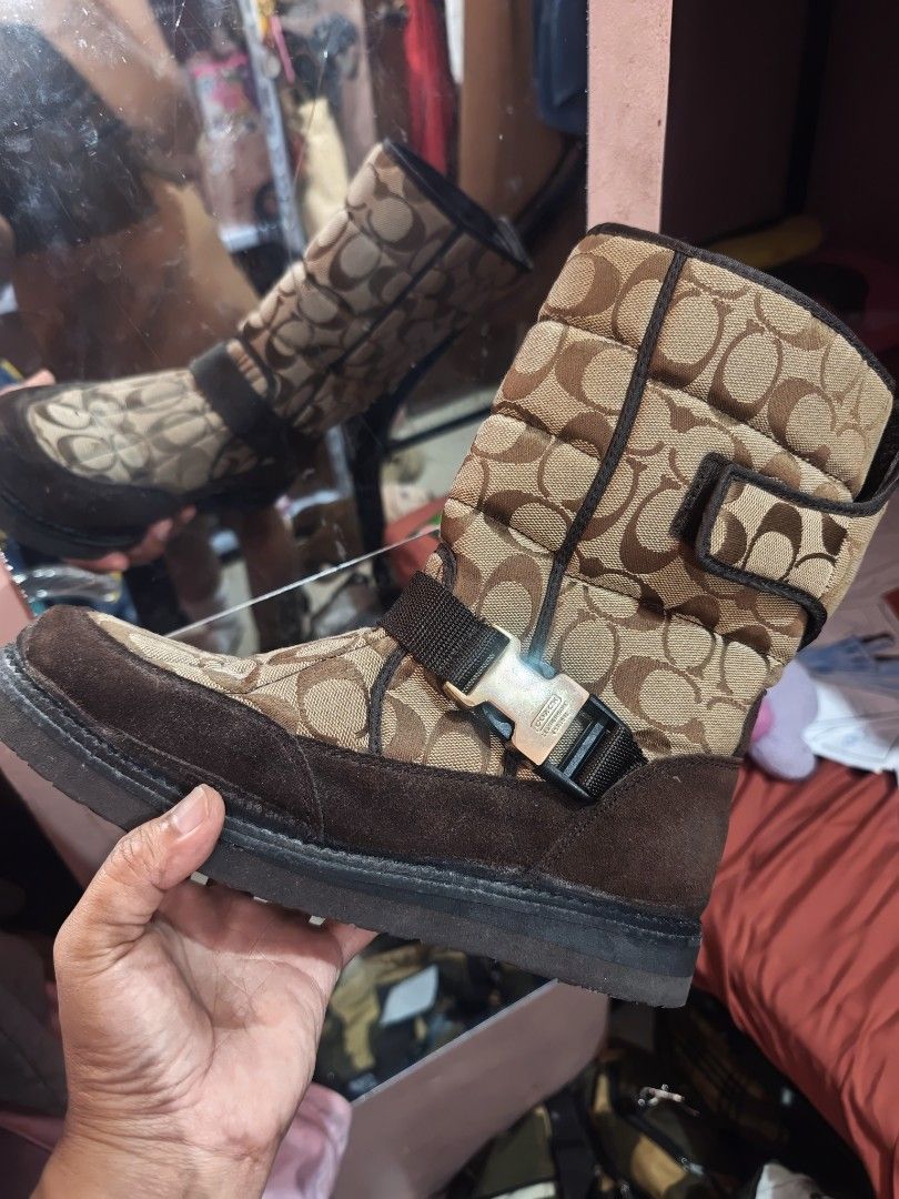 Coach Sharron size 8 ½ B (Category: Boots) located in Taguig. Submitted by wear.us.ph (Listing ID 1468517277, Image 2). Description: replaced rubber sole by Mr.Quickie. Boots from Japan..