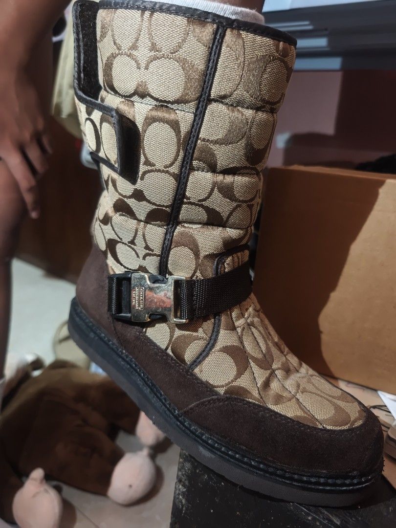 Coach Sharron size 8 ½ B (Category: Boots) located in Taguig. Submitted by wear.us.ph (Listing ID 1468517277, Image 3). Description: replaced rubber sole by Mr.Quickie. Boots from Japan..
