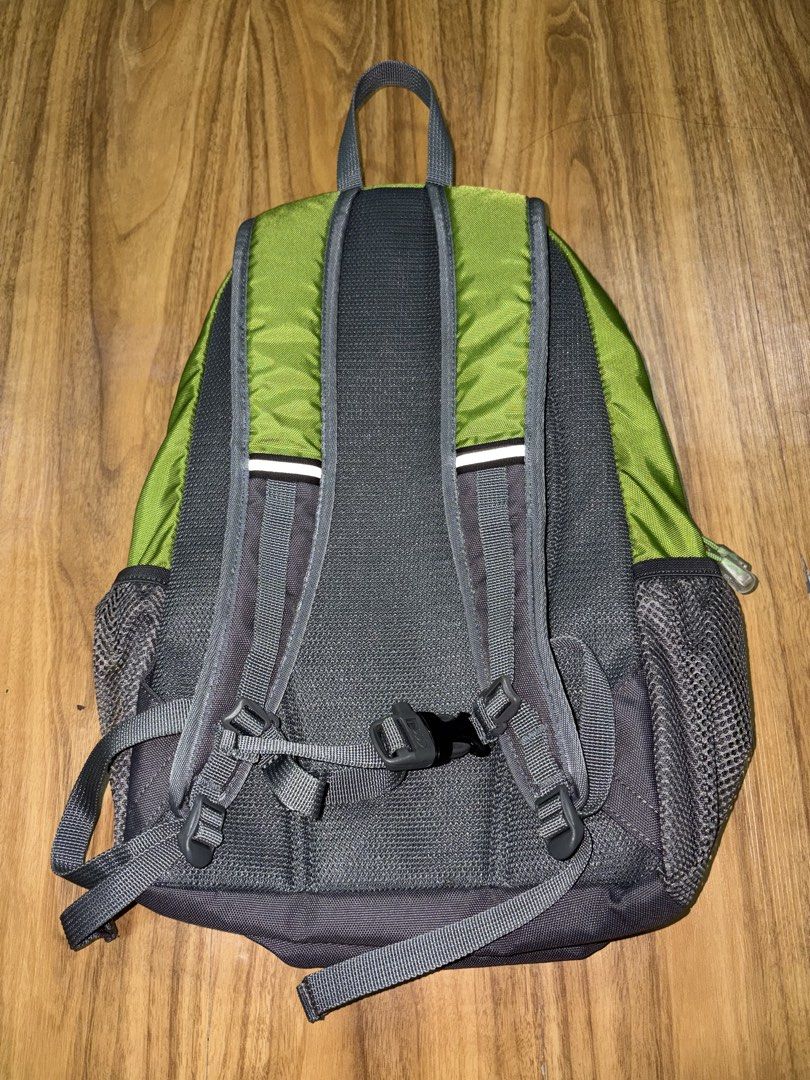 Coleman backpack (Category: Backpacks) located in Santa Rosa. Submitted by collectiblesitems.ph (Listing ID 1468678329, Image 2). Description: Bnew no flaws from Japan. Med size.