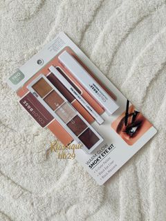 (Category: ) located in . Submitted by klassique_handbags (Listing ID 1468575465, Image 1). Description: .