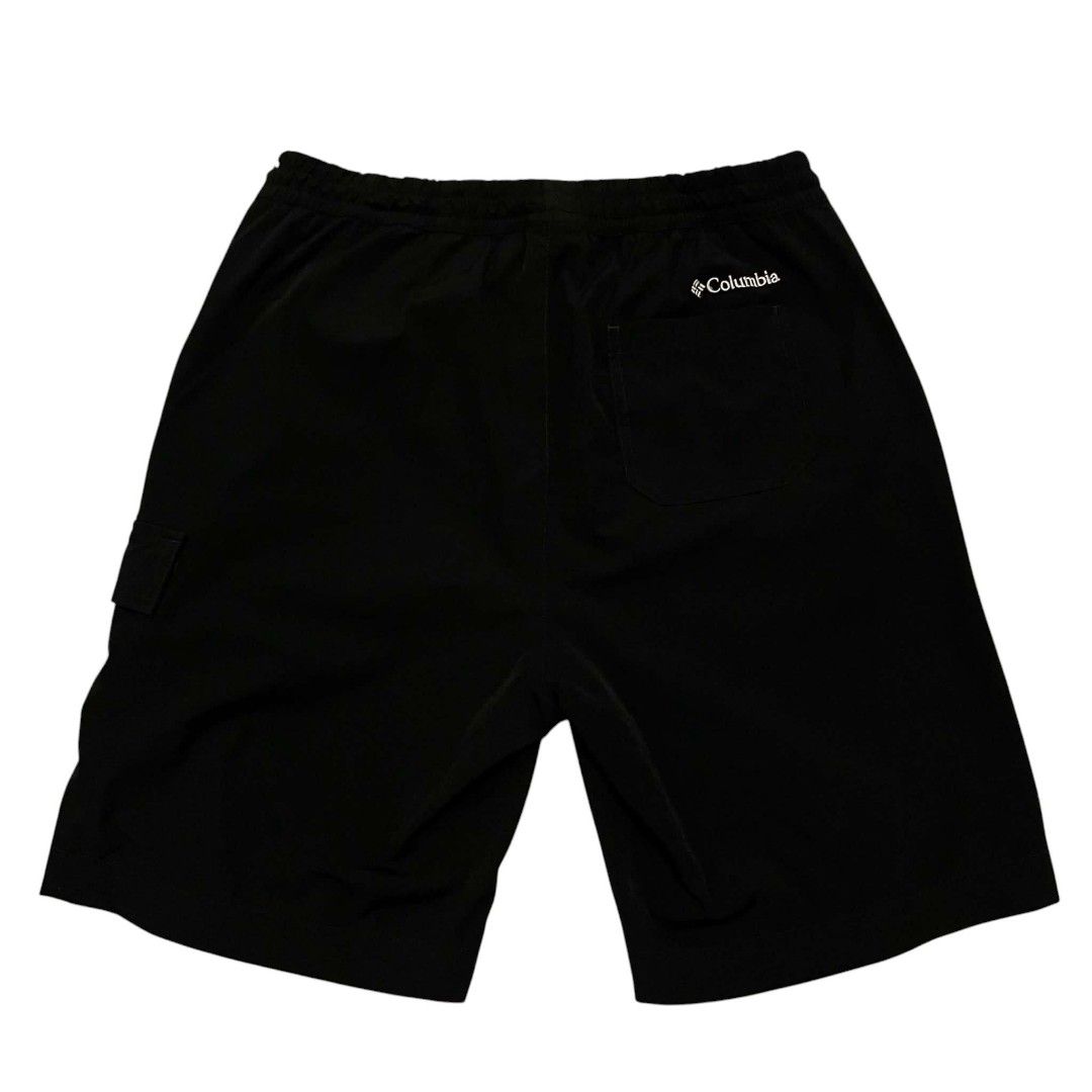 Columbia Black Shorts (Category: Shorts) located in Cagayan de Oro. Submitted by lootfindzzzz (Listing ID 1468621086, Image 1). Description: - Brand: Columbia - Color: Classic black - Waistband: Elastic with adjustable drawstring for a secure fit - Pockets: Convenient side pockets, back pocket with brand logo, and a side cargo pocket - Best for: Outdoor activities, casual walks, and everyday wear - Condition: Excellent / Ready to wear.