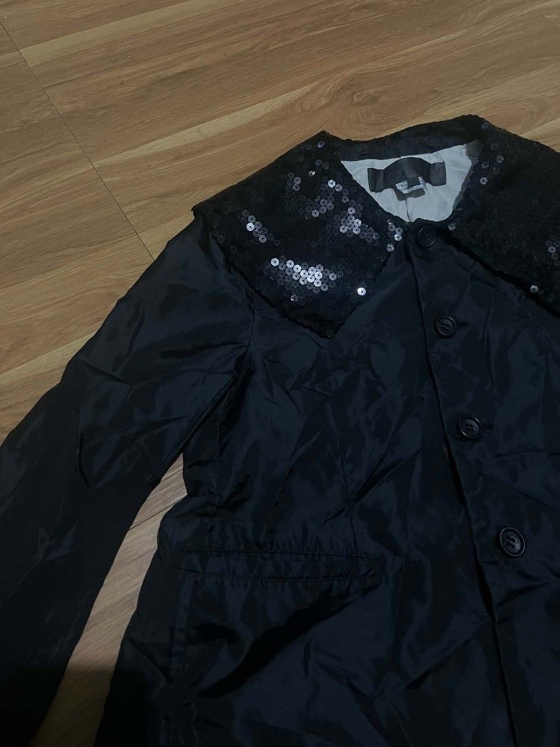 Comme Des Garcons sequined lapel jacket sailor coll (Category: Luxury Apparel) located in Bulacan. Submitted by nifftyythrifty (Listing ID 1468580276, Image 3). Description: comme Des garcons sequined large lapel jacket sailor coll. small.